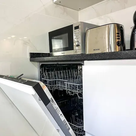 Apartment T1 Premium, Cama King, Ac, Wifi Da Rocha *