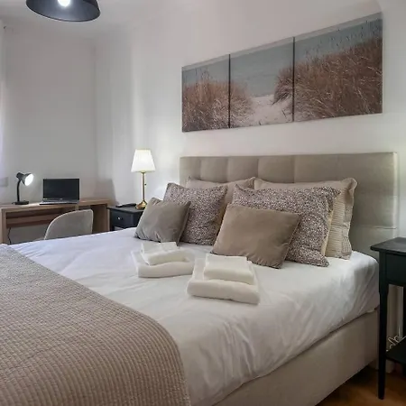 Apartment T1 Premium, Cama King, Ac, Wifi Da Rocha